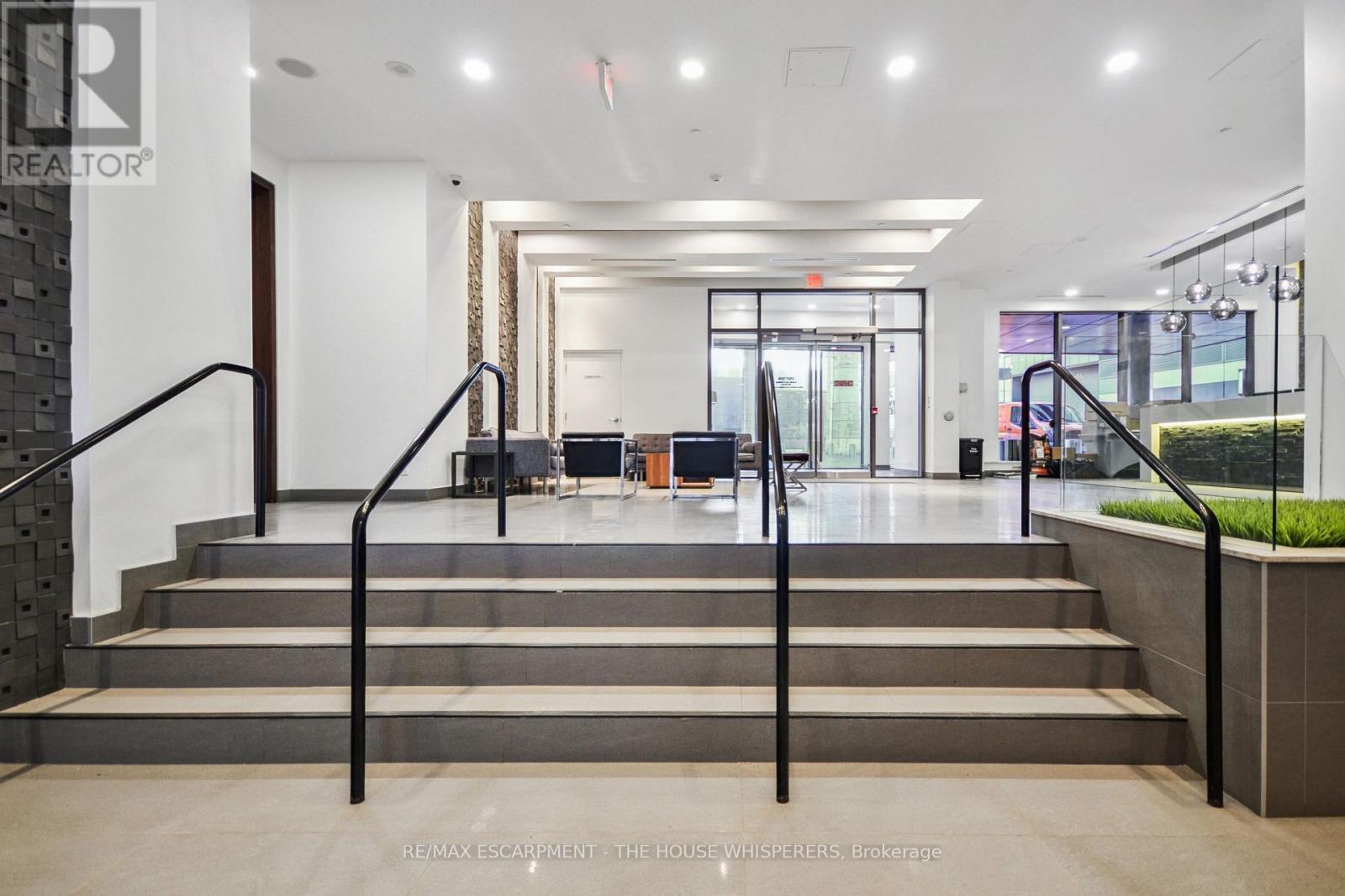 2308 - 20 Bruyeres Mews, Toronto, Ontario  M5V 0G8 - Photo 10 - C12864970