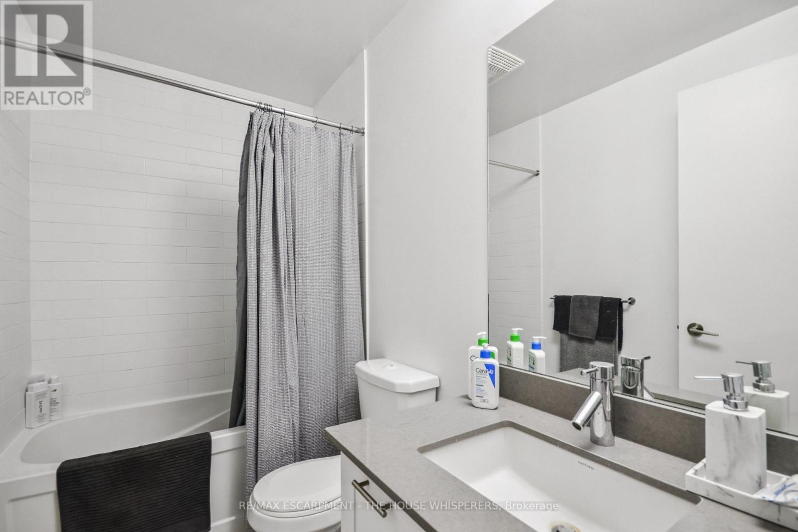 2308 - 20 Bruyeres Mews, Toronto, Ontario  M5V 0G8 - Photo 31 - C12864970