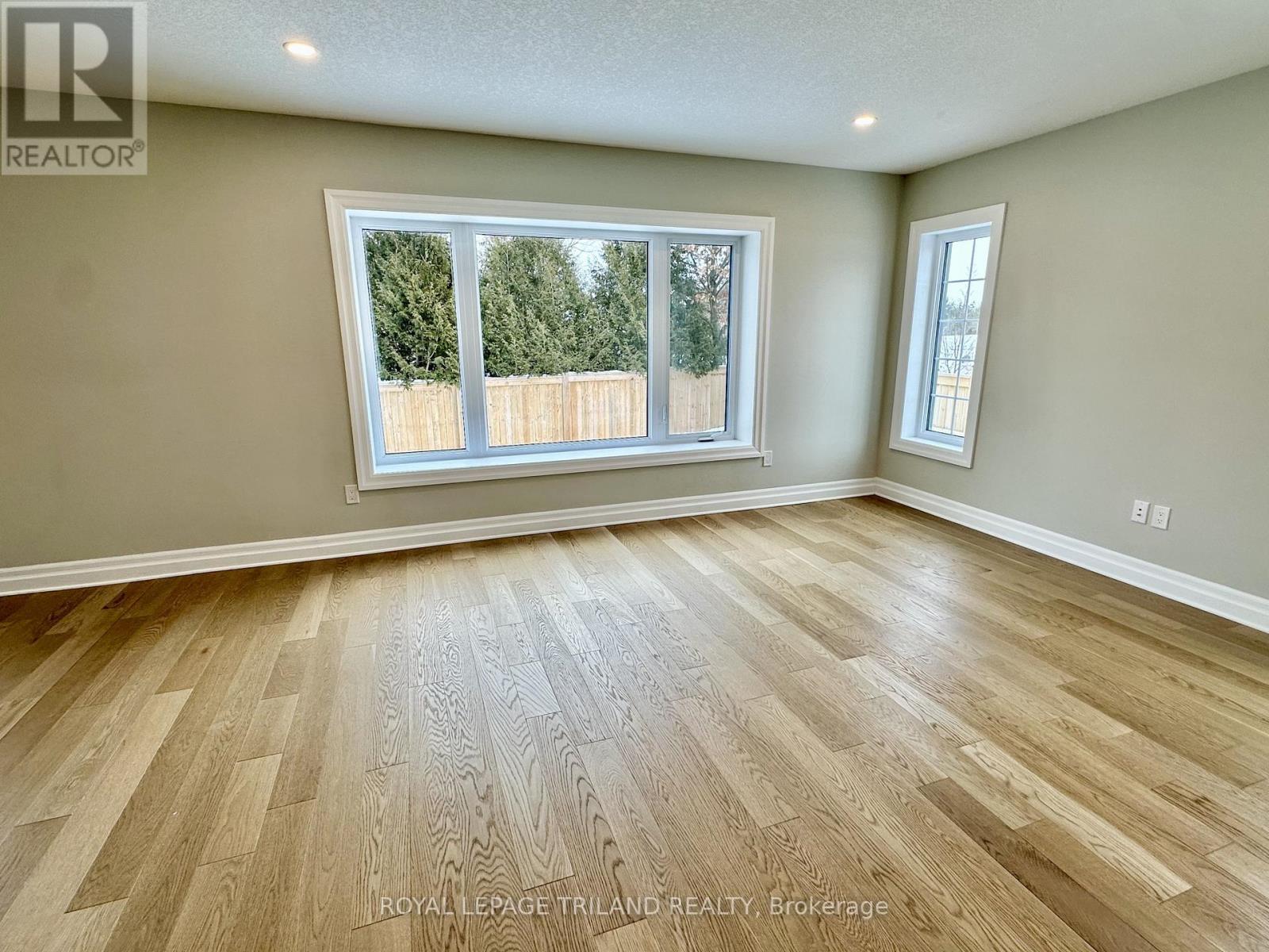 Photo 27 of 33 for 79 Hickory Lane