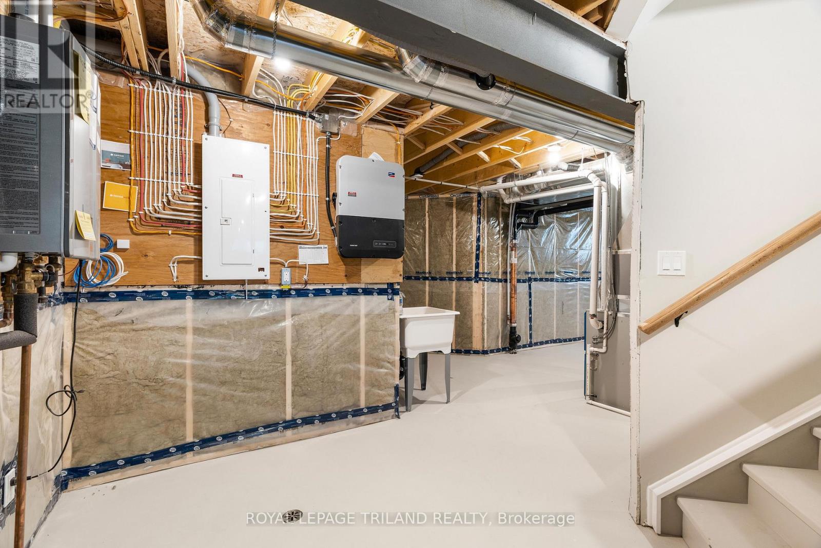 Photo 28 of 33 for 79 Hickory Lane