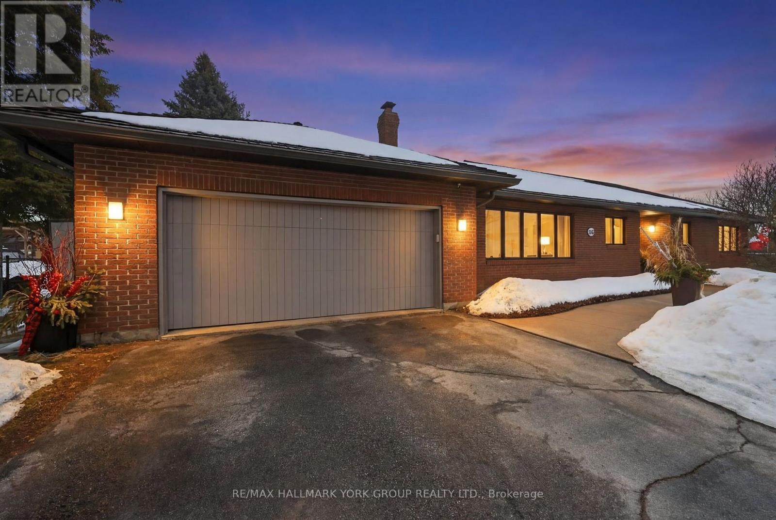 103 CURTIS CRESCENT, King, Ontario