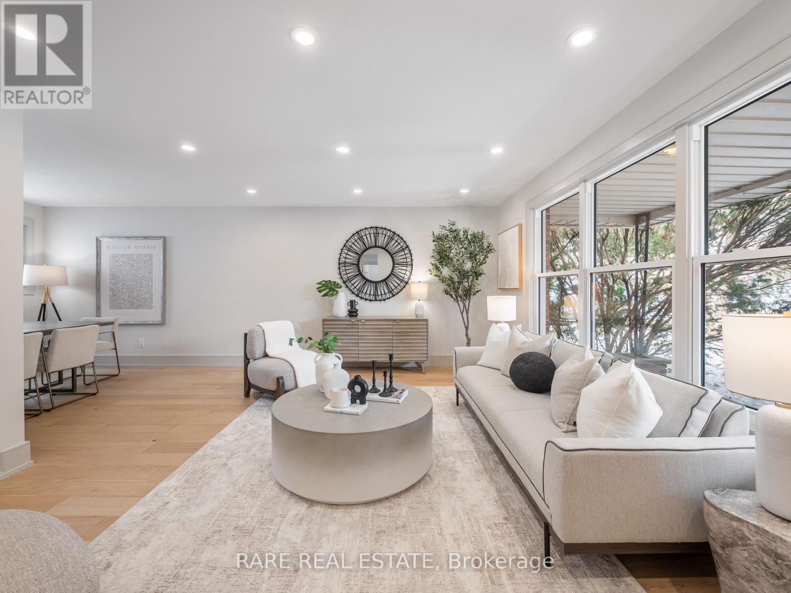 45 Thorny Brae Drive, Markham (Royal Orchard), Ontario  L3T 3G5 - Photo 6 - N12864986