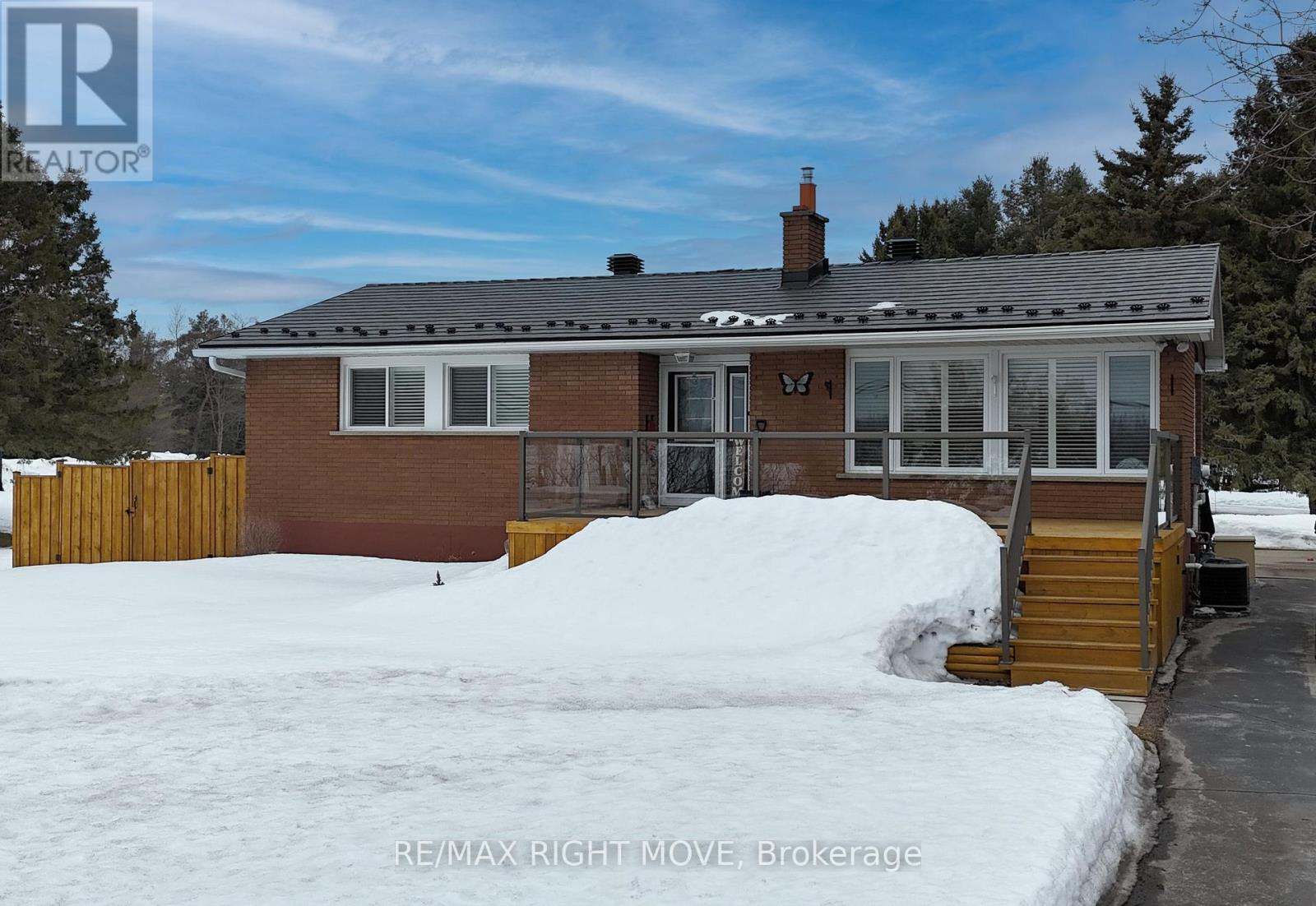 116 MILL STREET E, Springwater, Ontario