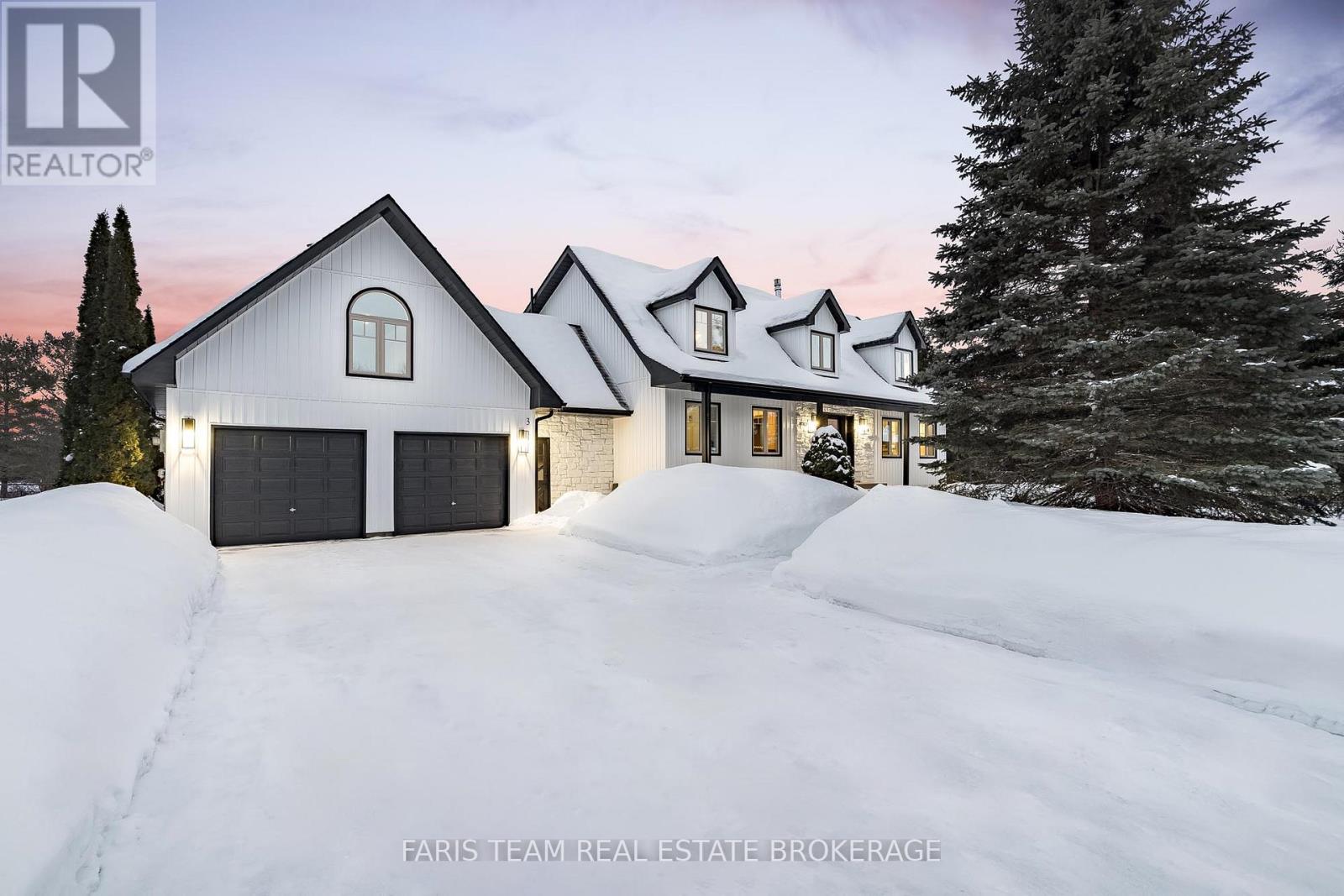 3 MATTHEW COURT, Wasaga Beach, Ontario