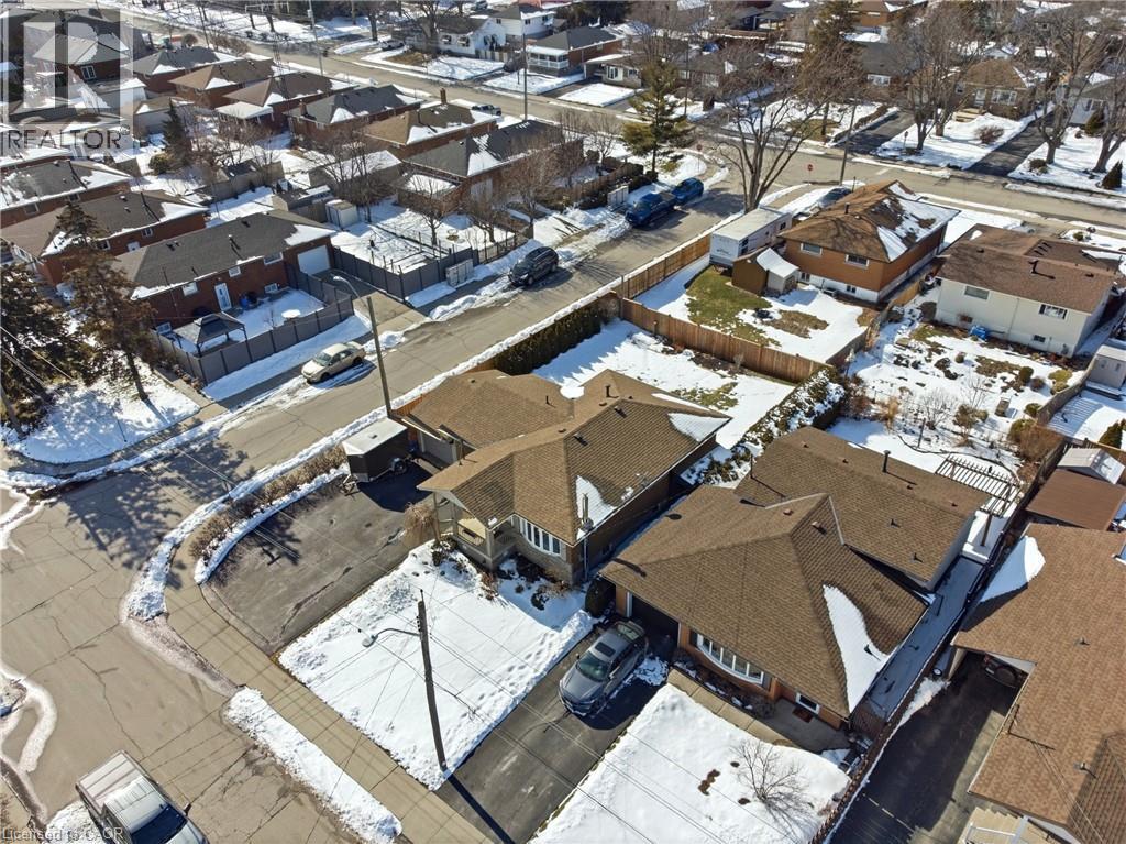 102 Greeningdon Drive, Hamilton, Ontario  L9A 3A7 - Photo 38 - 40808387