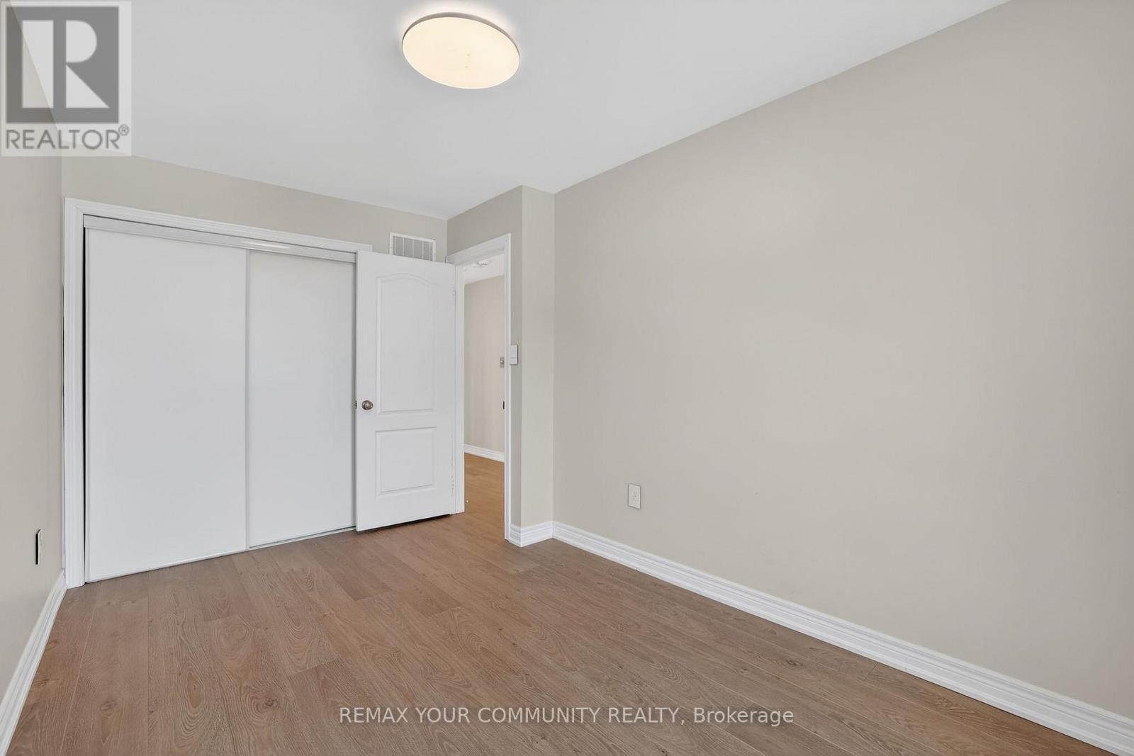 49 Matthewson Avenue, Bradford West Gwillimbury, Ontario  L3Z 0P3 - Photo 27 - N12853208