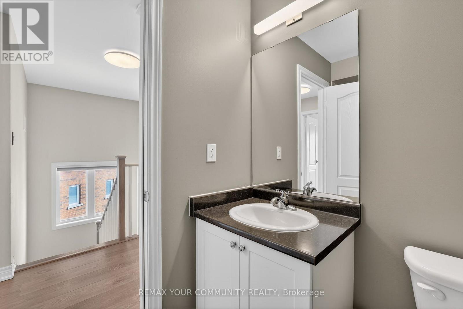 49 Matthewson Avenue, Bradford West Gwillimbury, Ontario  L3Z 0P3 - Photo 29 - N12853208