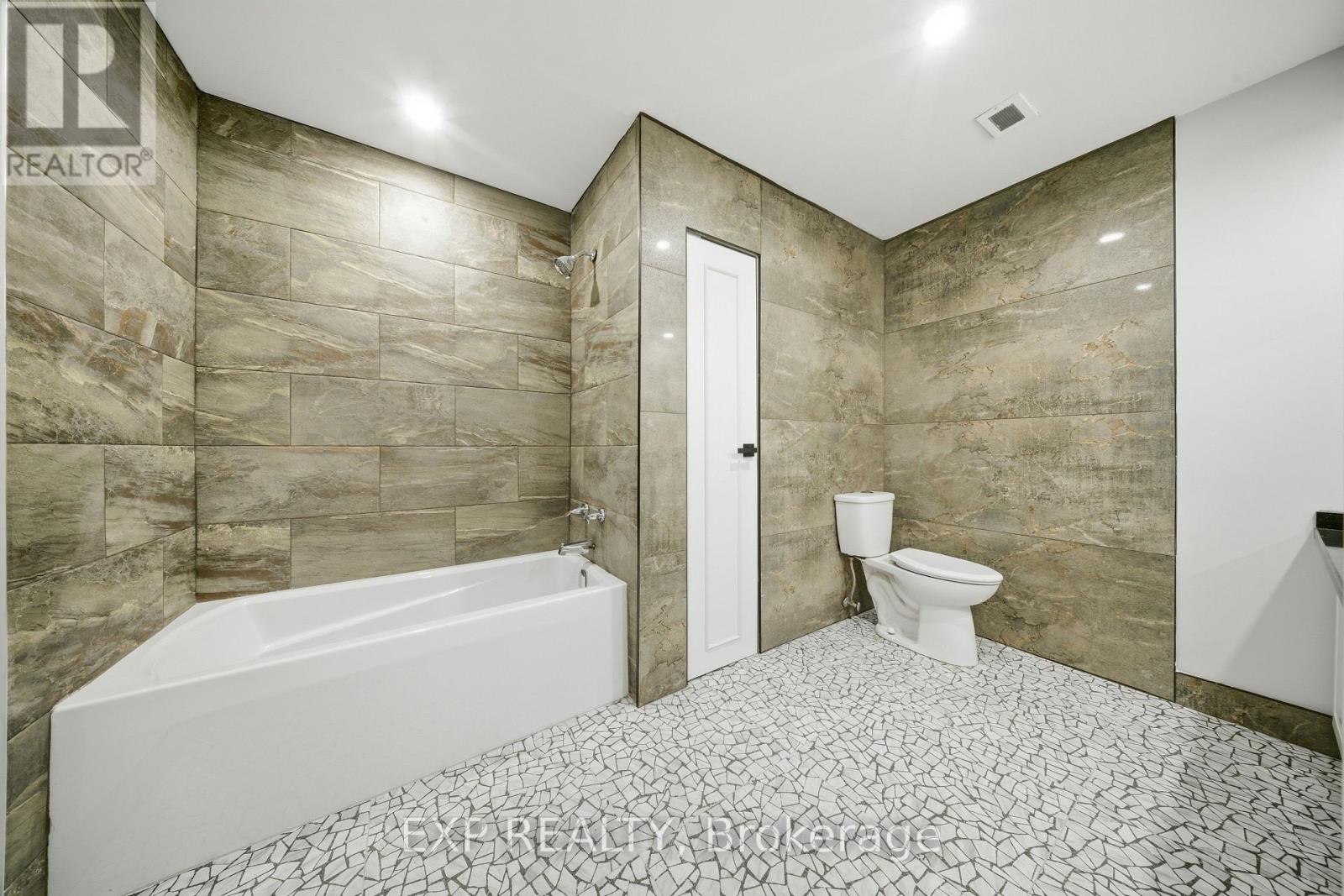 Ph3 - 222 Jackson Street W, Hamilton, Ontario  L8P 4S5 - Photo 25 - X12864934