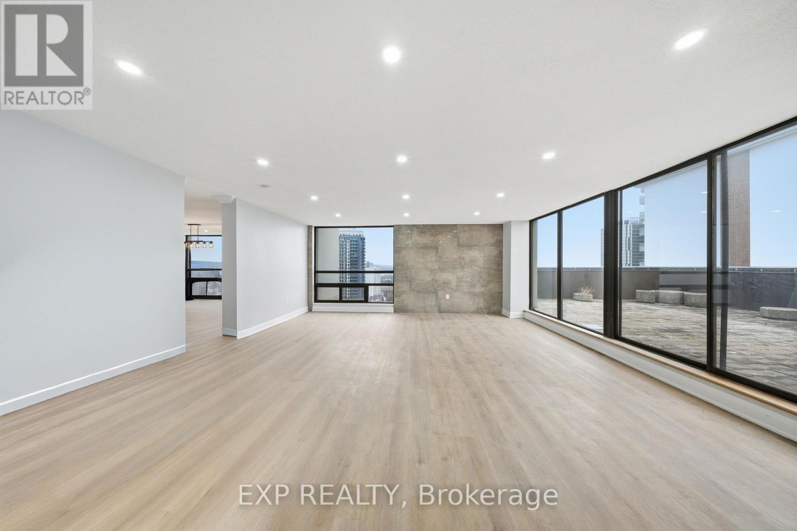 Ph3 - 222 Jackson Street W, Hamilton, Ontario  L8P 4S5 - Photo 34 - X12864934