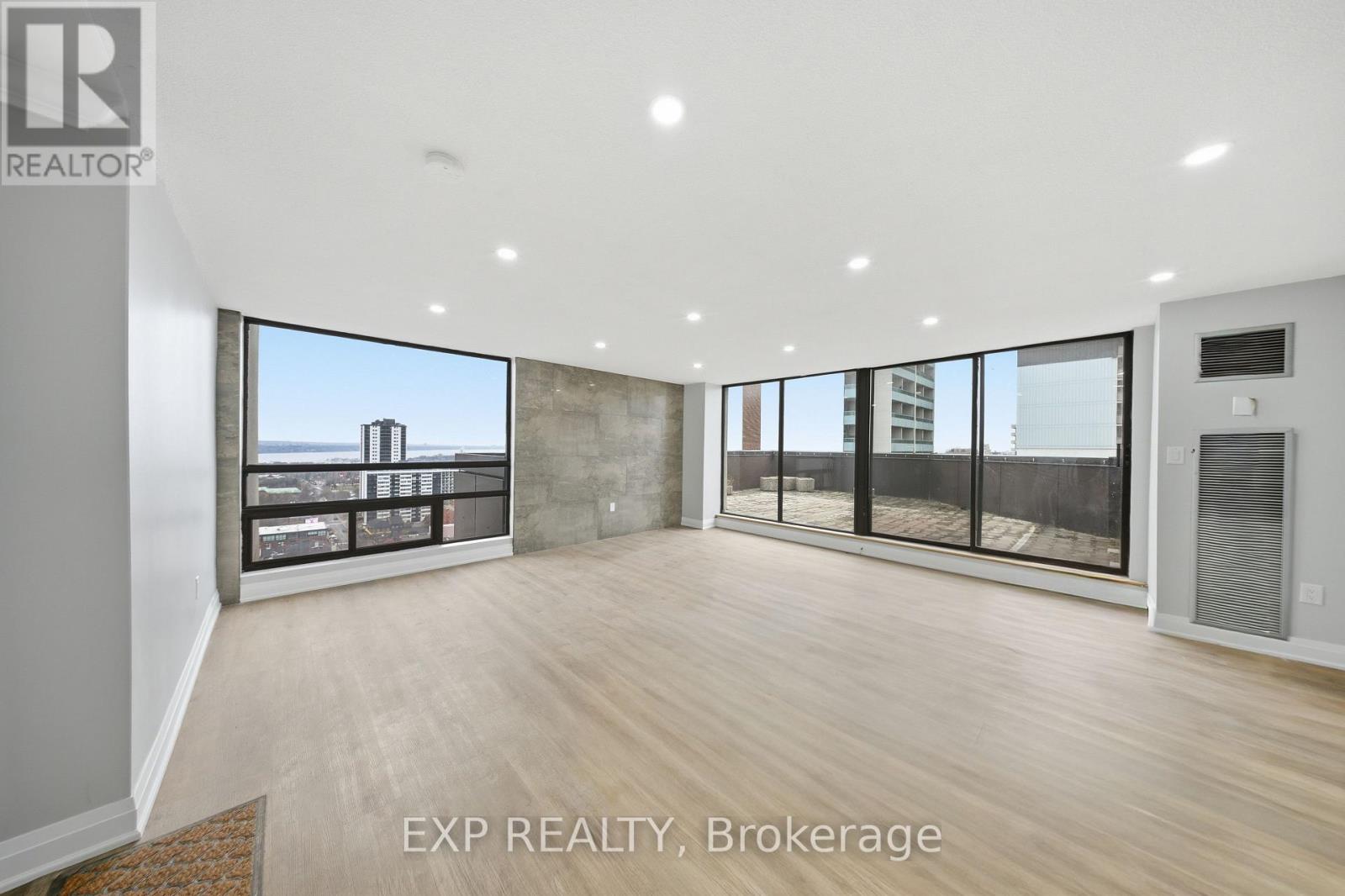 Ph3 - 222 Jackson Street W, Hamilton, Ontario  L8P 4S5 - Photo 35 - X12864934