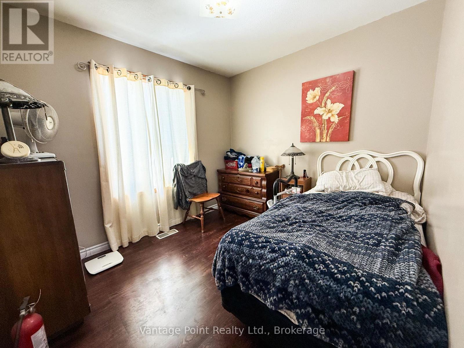 22 Frederick Street, Huron East, Ontario  N0G 1H0 - Photo 17 - X12865150