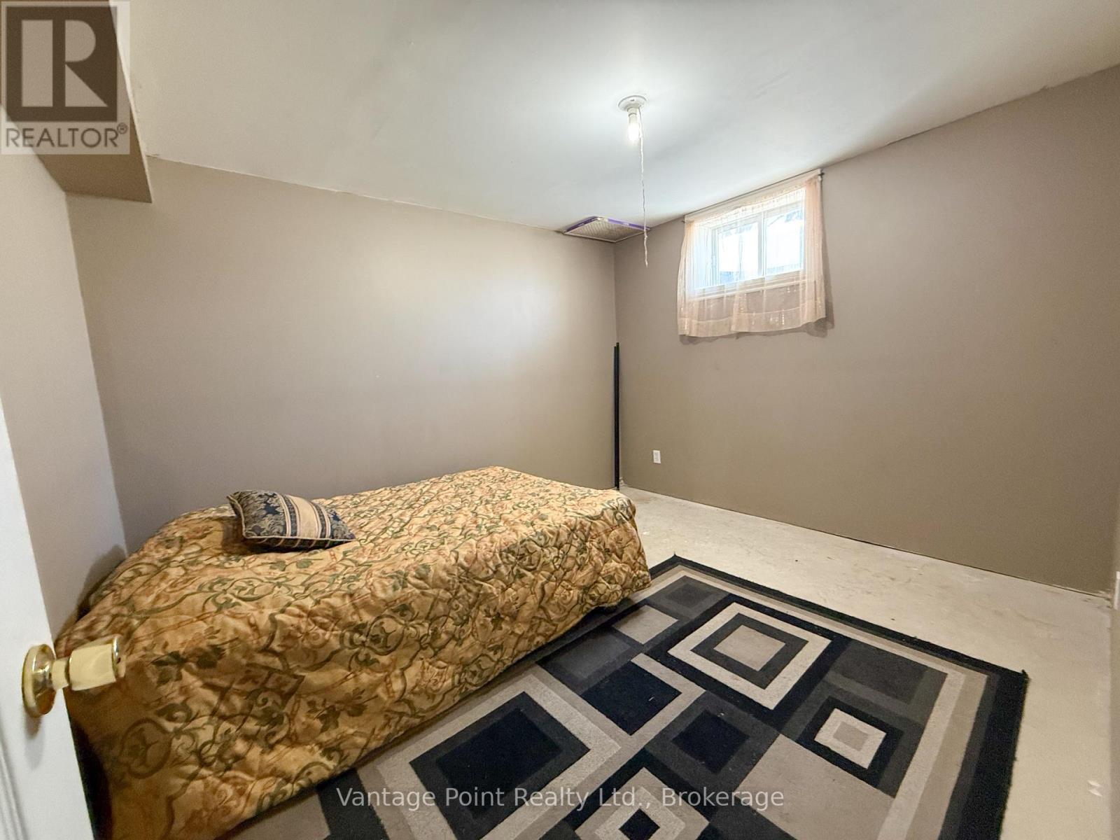 22 Frederick Street, Huron East, Ontario  N0G 1H0 - Photo 25 - X12865150