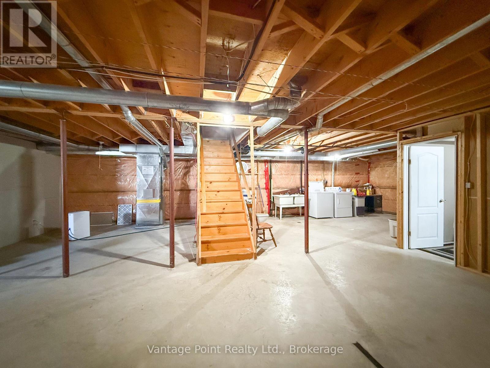 22 Frederick Street, Huron East, Ontario  N0G 1H0 - Photo 28 - X12865150