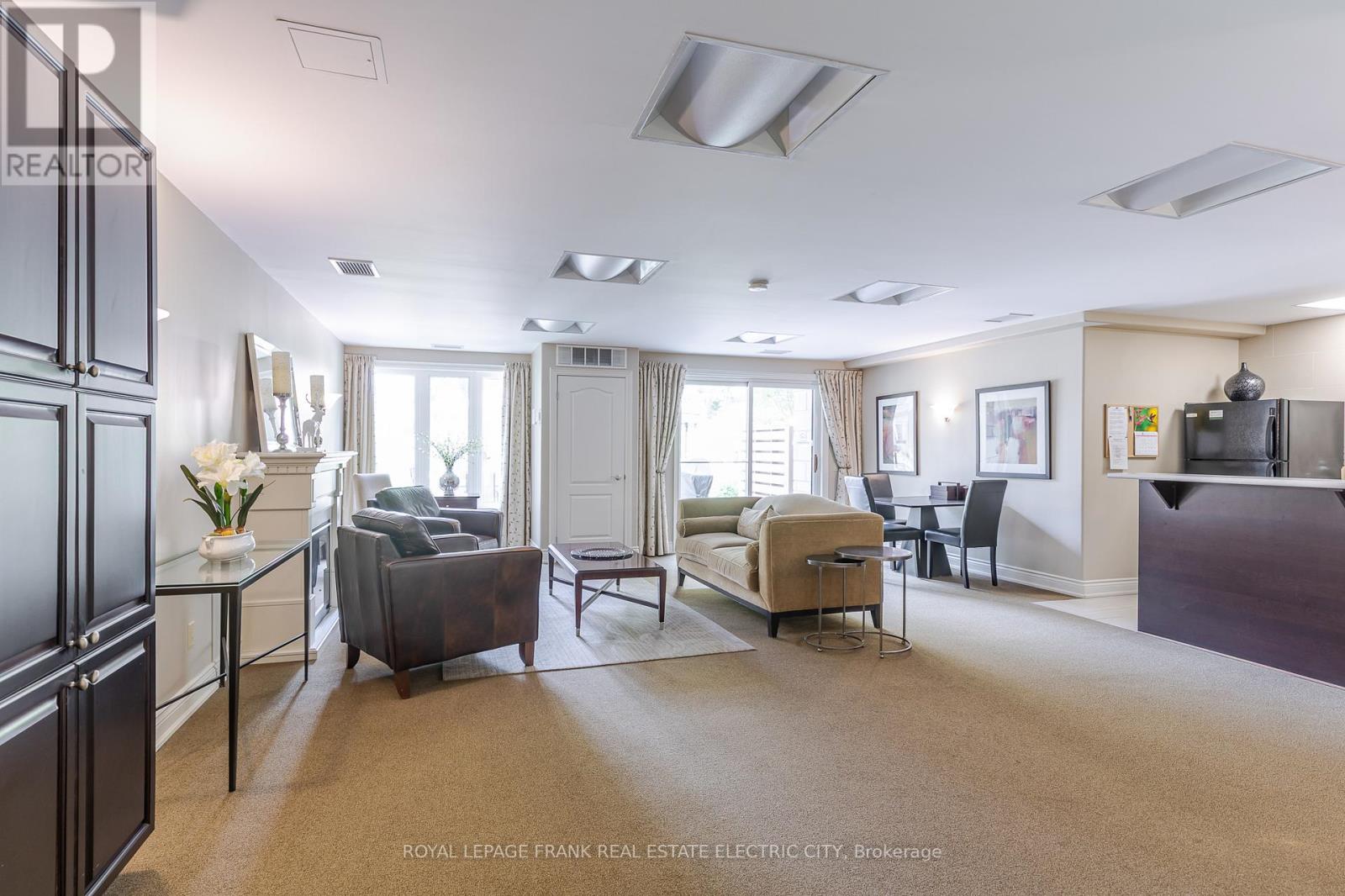 105 - 869 Clonsilla Avenue, Peterborough, Ontario  K9J 0B7 - Photo 12 - X12865124