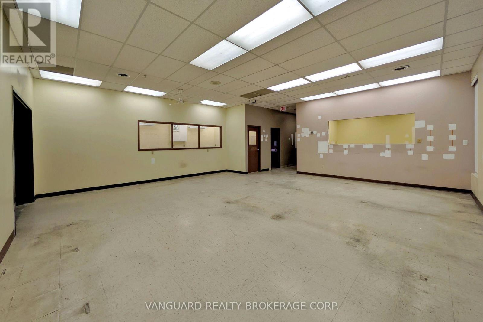 1-2 - 20 Baywood Road, Toronto, Ontario  M9V 4A8 - Photo 5 - W12065856