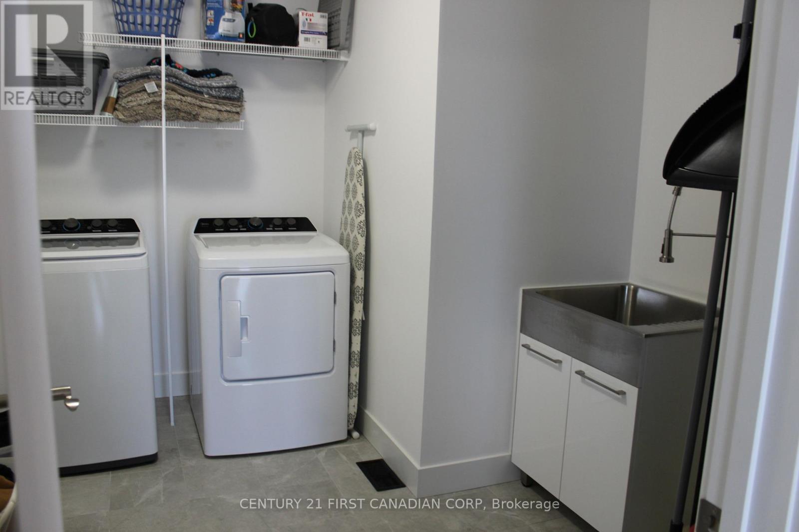 2609 Oil Heritage Road, Oil Springs, Ontario  N0N 1P0 - Photo 22 - X12865072