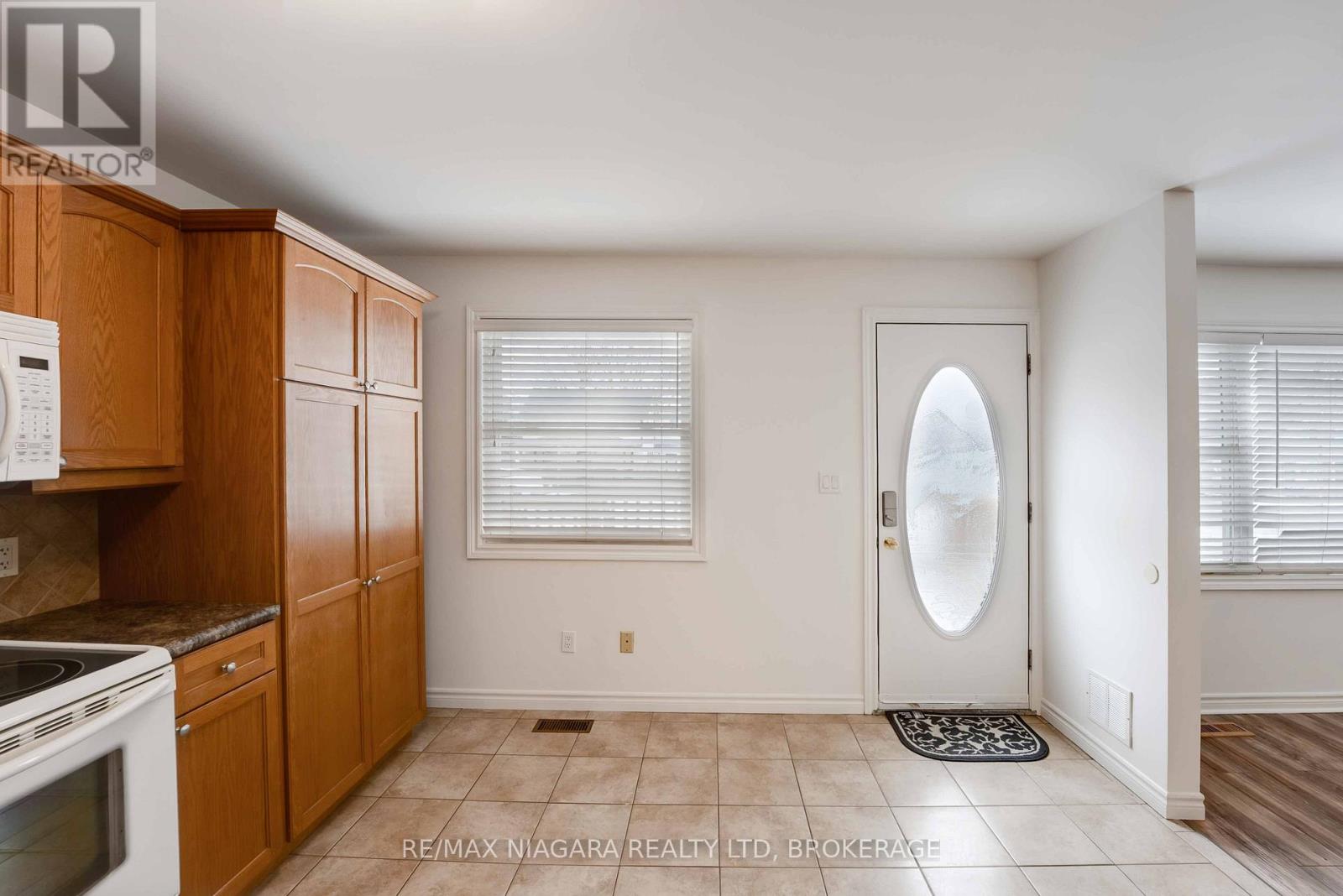 5 St Peter Street, St. Catharines, Ontario  L2T 1N7 - Photo 10 - X12865056