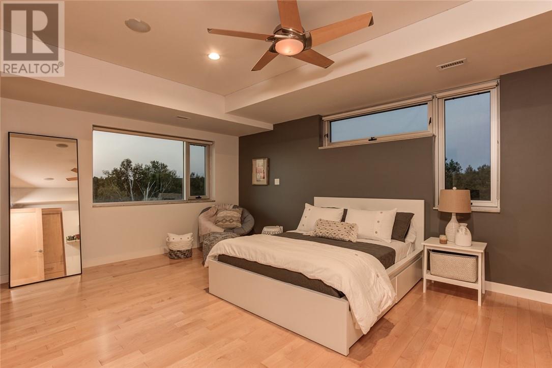 2410 South Bay Road, Sudbury, Ontario  P3E 6H7 - Photo 30 - 2126640