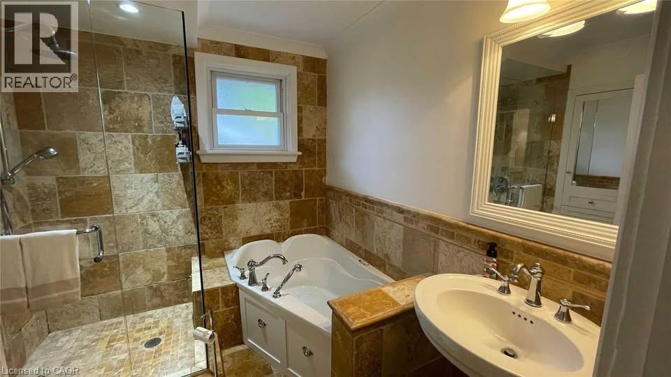 39 Oakwood Avenue Unit# Upper, Kitchener, Ontario  N2H 6G8 - Photo 10 - 40810989