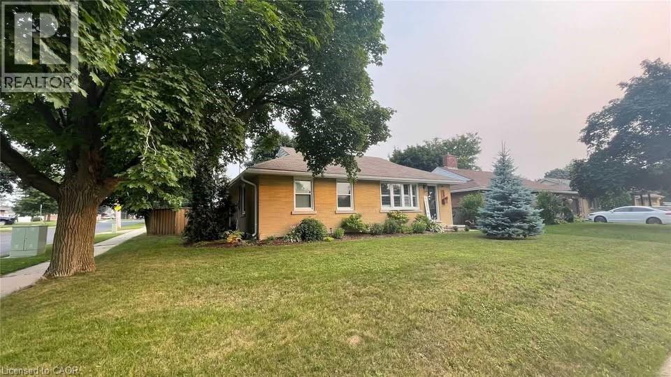 39 Oakwood Avenue Unit# Upper, Kitchener, Ontario  N2H 6G8 - Photo 2 - 40810989