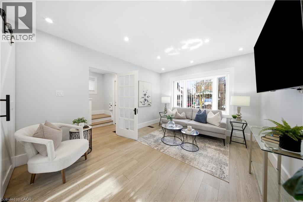 35 Stirling Avenue N, Kitchener, Ontario  N2H 3G4 - Photo 11 - 40810783