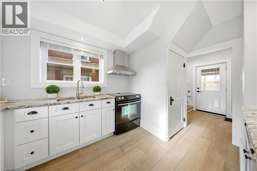 35 Stirling Avenue N, Kitchener, Ontario  N2H 3G4 - Photo 21 - 40810783