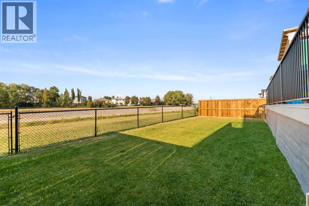 224 South Shore View, Chestermere, Alberta  T1X 2Y3 - Photo 3 - A2290941