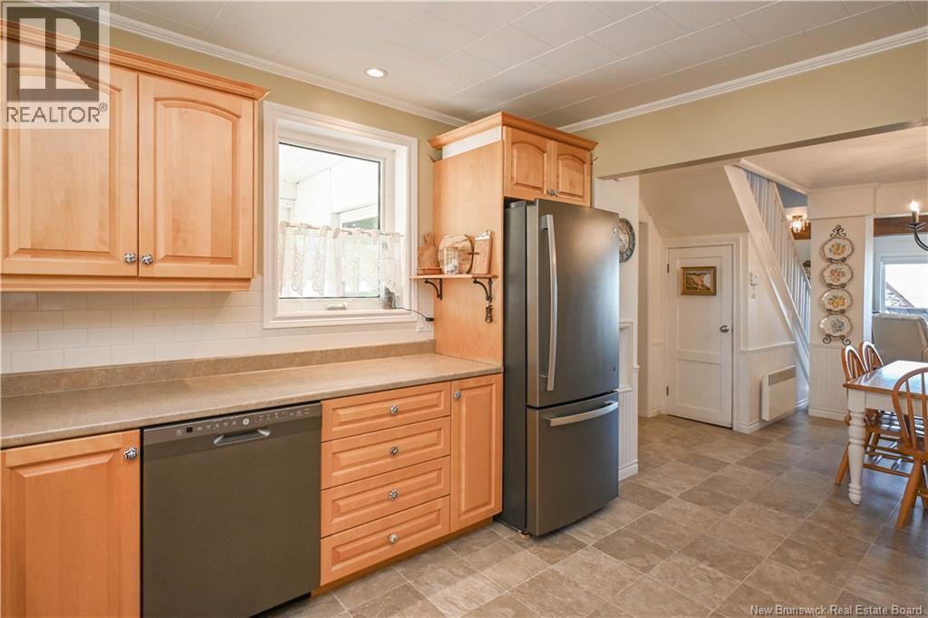 245 Saint-Pierre E Boulevard, Caraquet, New Brunswick  E1W 1B1 - Photo 15 - NB131309