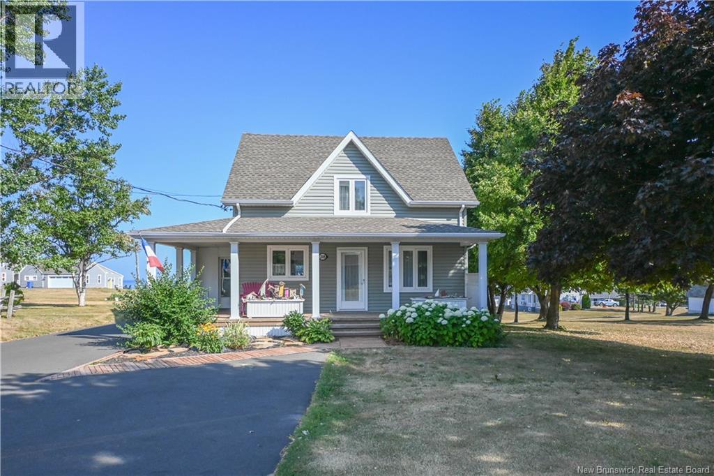 245 Saint-Pierre E Boulevard, Caraquet, New Brunswick  E1W 1B1 - Photo 3 - NB131309