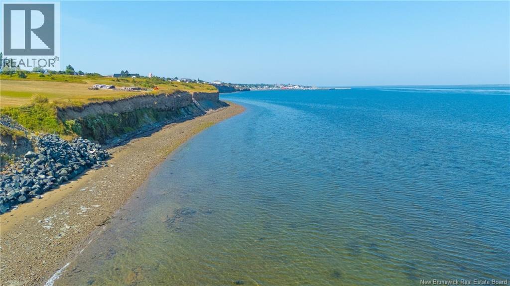 245 Saint-Pierre E Boulevard, Caraquet, New Brunswick  E1W 1B1 - Photo 46 - NB131309