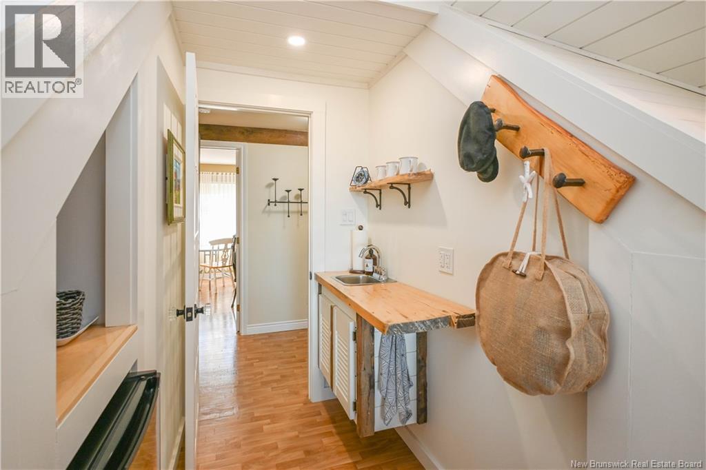 245 Saint-Pierre E Boulevard, Caraquet, New Brunswick  E1W 1B1 - Photo 32 - NB131309