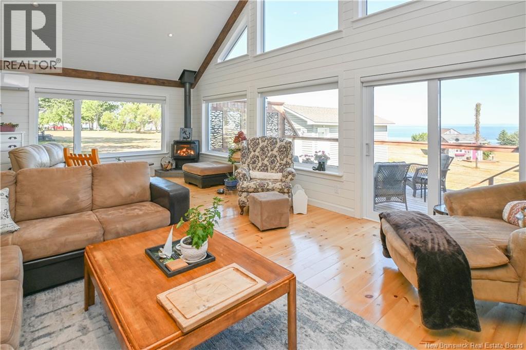 245 Saint-Pierre E Boulevard, Caraquet, New Brunswick  E1W 1B1 - Photo 23 - NB131309