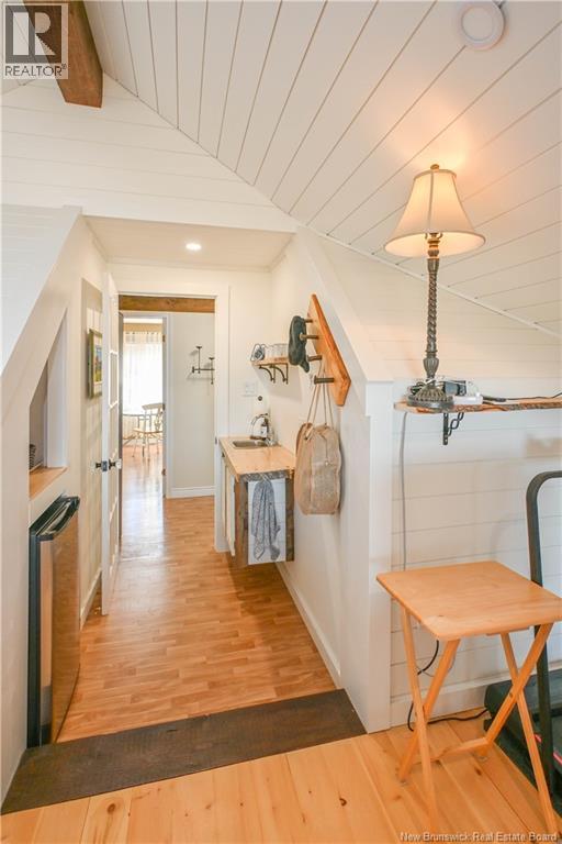 245 Saint-Pierre E Boulevard, Caraquet, New Brunswick  E1W 1B1 - Photo 30 - NB131309