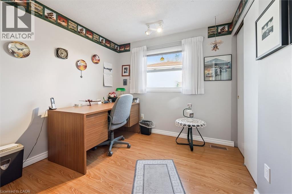 303 Mayview Crescent Unit# A, Waterloo, Ontario  N2V 1P5 - Photo 17 - 40809604