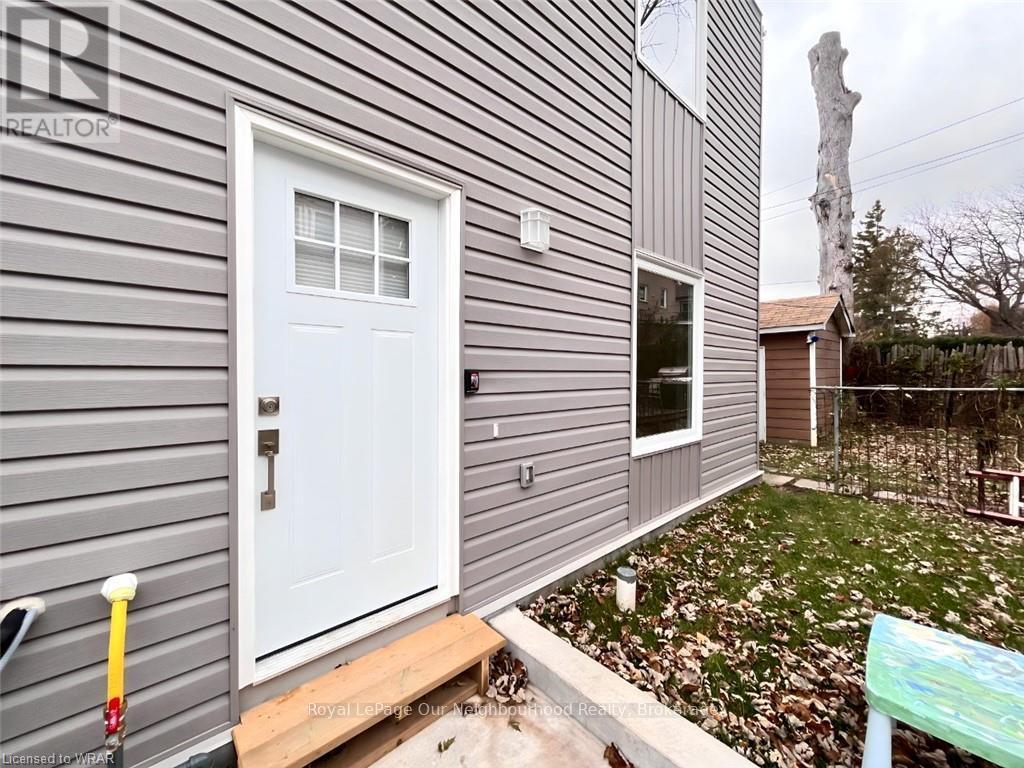 146 Bartlett Avenue, Toronto, Ontario  M6H 3G1 - Photo 27 - W12865348