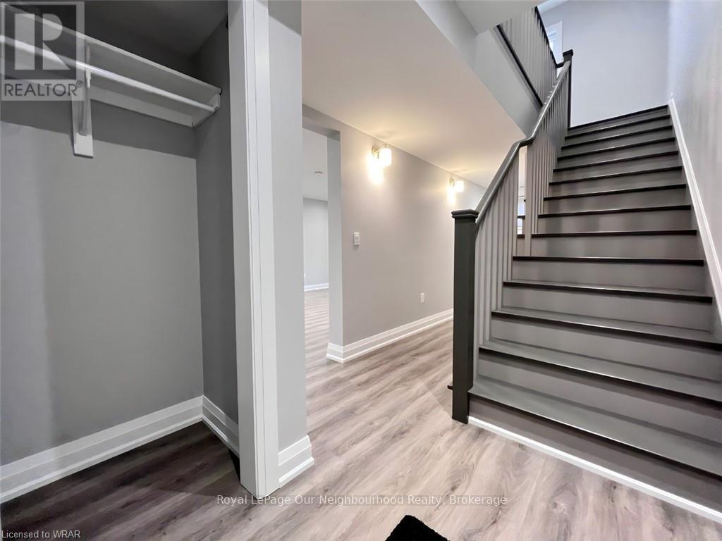 146 Bartlett Avenue, Toronto, Ontario  M6H 3G1 - Photo 4 - W12865348