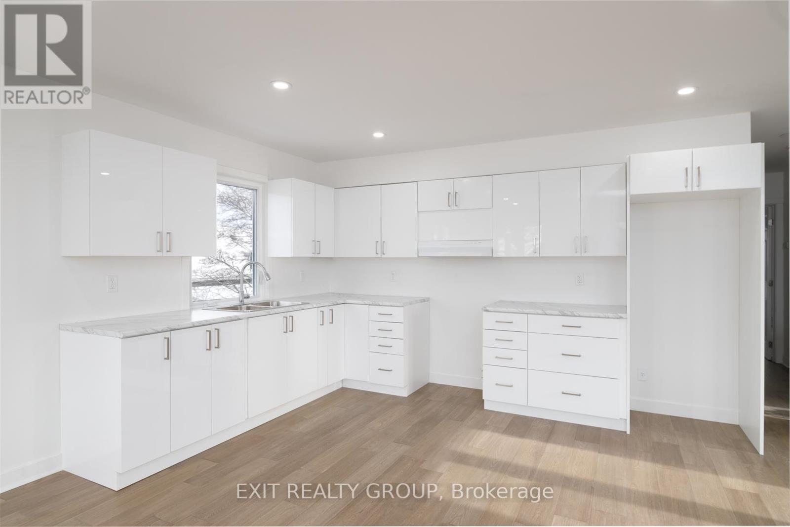 3 - 211 Dundas St W, Building B, Quinte West, Ontario  K8V 3R3 - Photo 4 - X12865300