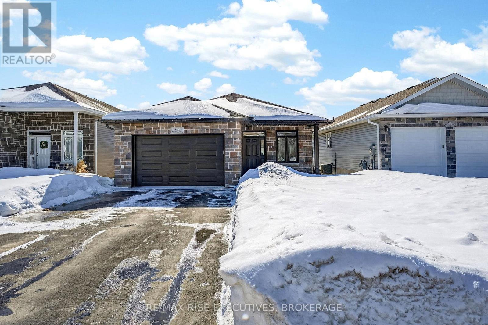 130 Brennan Crescent, Loyalist, Ontario  K0K 2H0 - Photo 2 - X12865256