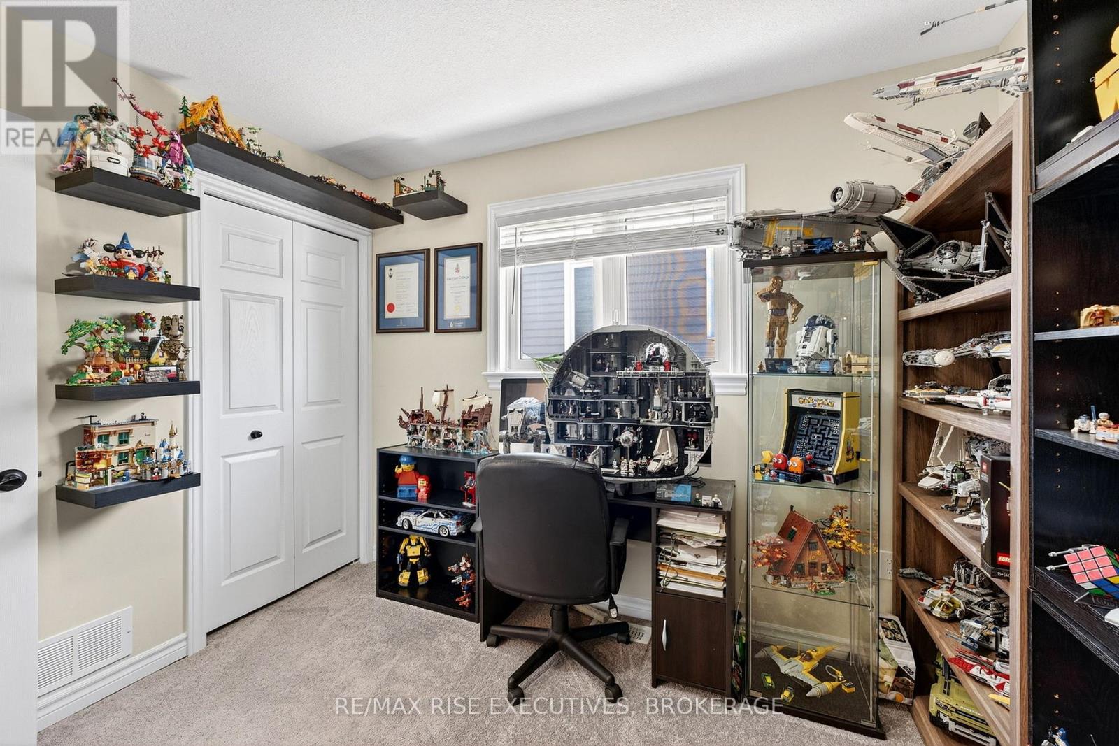 130 Brennan Crescent, Loyalist, Ontario  K0K 2H0 - Photo 21 - X12865256