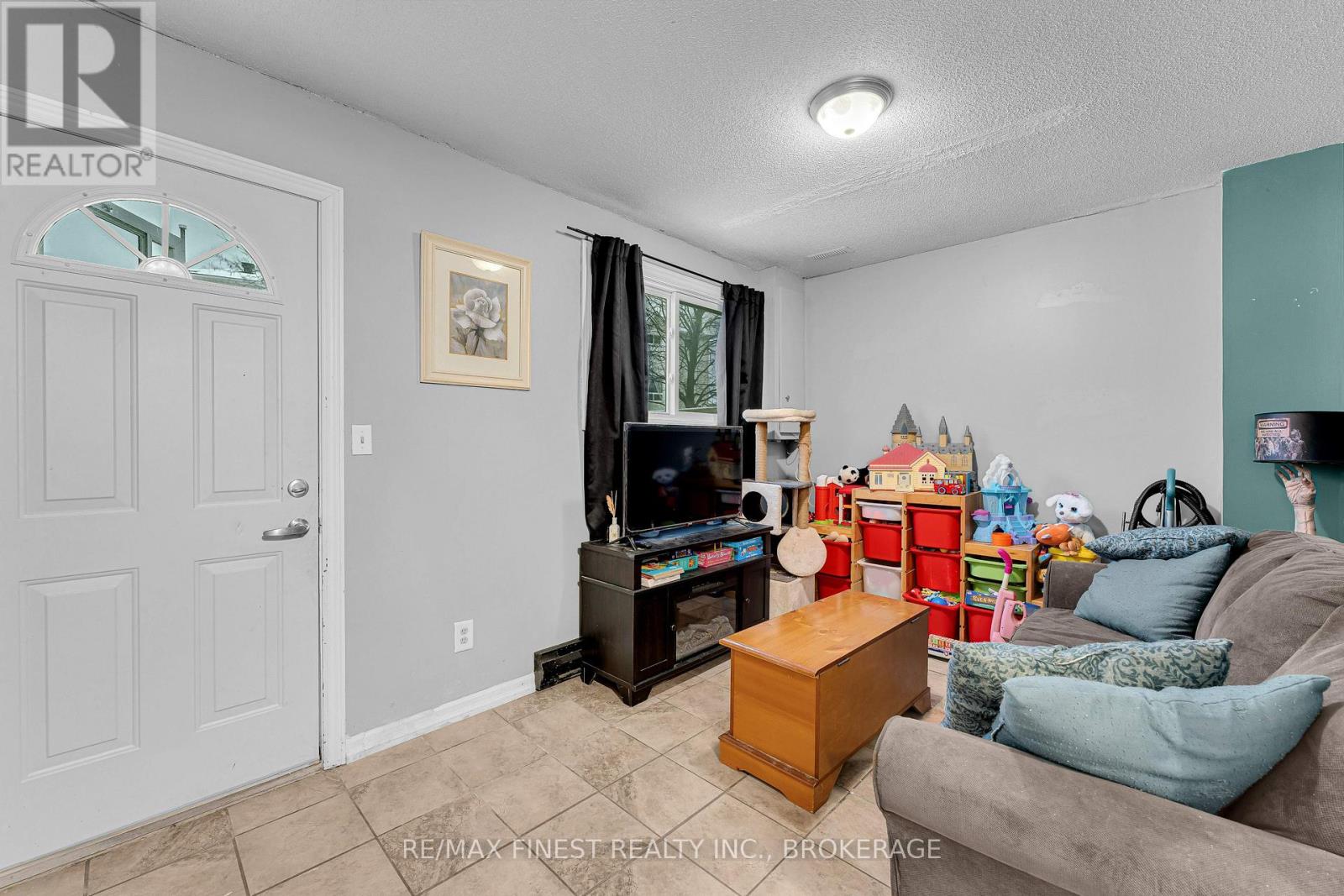 1101 Craig Lane, Kingston, Ontario  K7M 7W6 - Photo 3 - X12865520