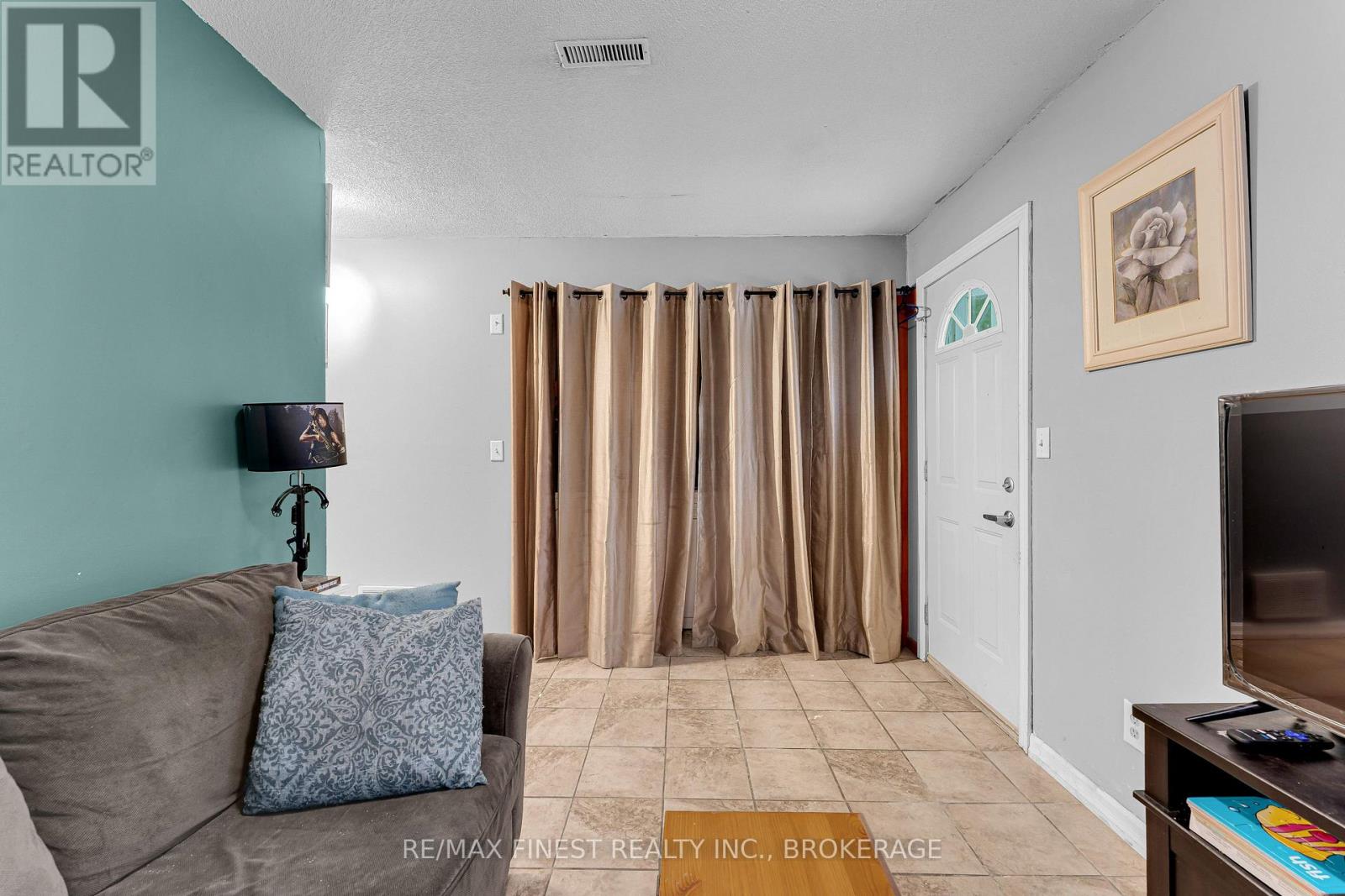 1101 Craig Lane, Kingston, Ontario  K7M 7W6 - Photo 5 - X12865520