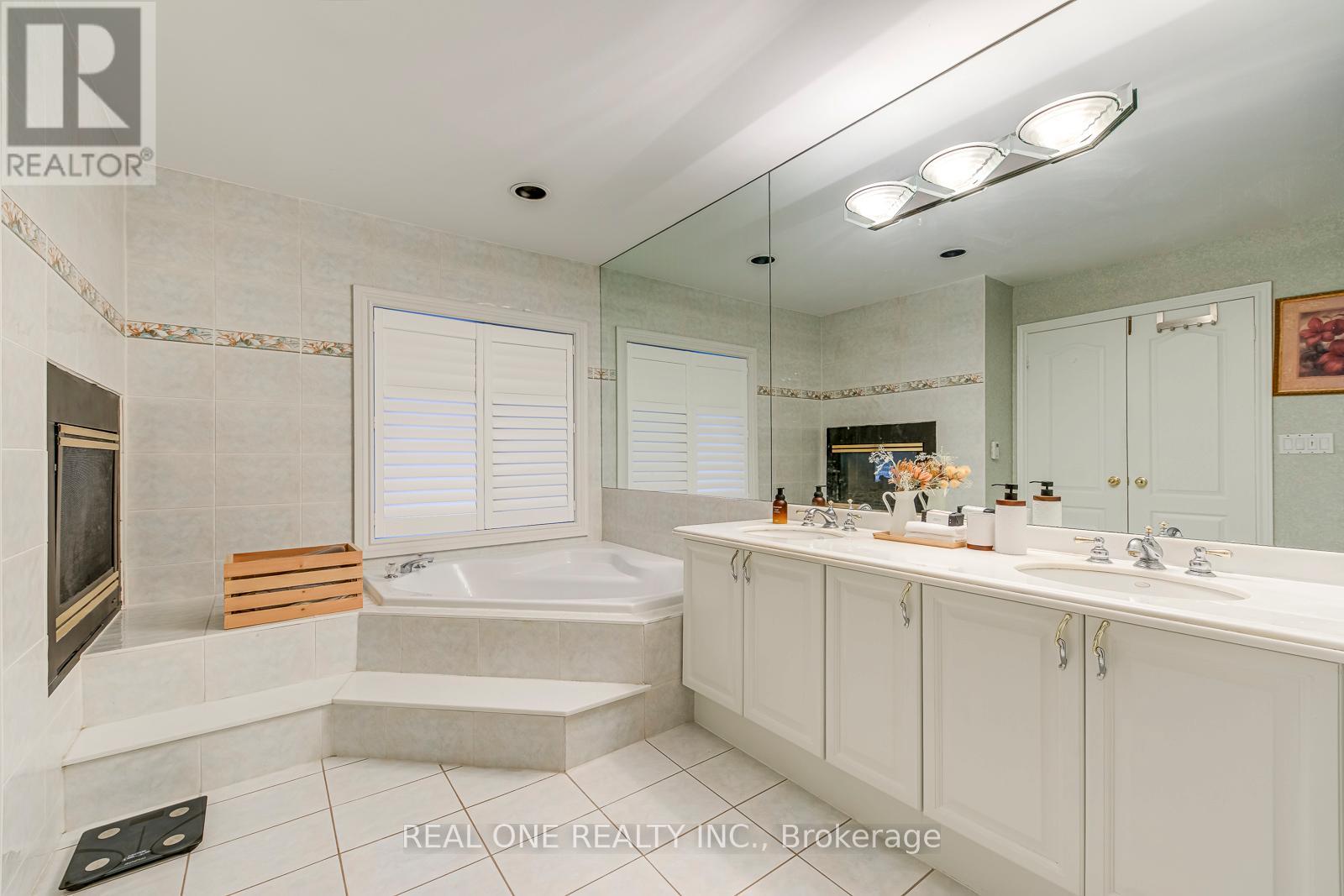 6 - 2250 Rockingham Drive, Oakville, Ontario  L6H 6J3 - Photo 26 - W12865154