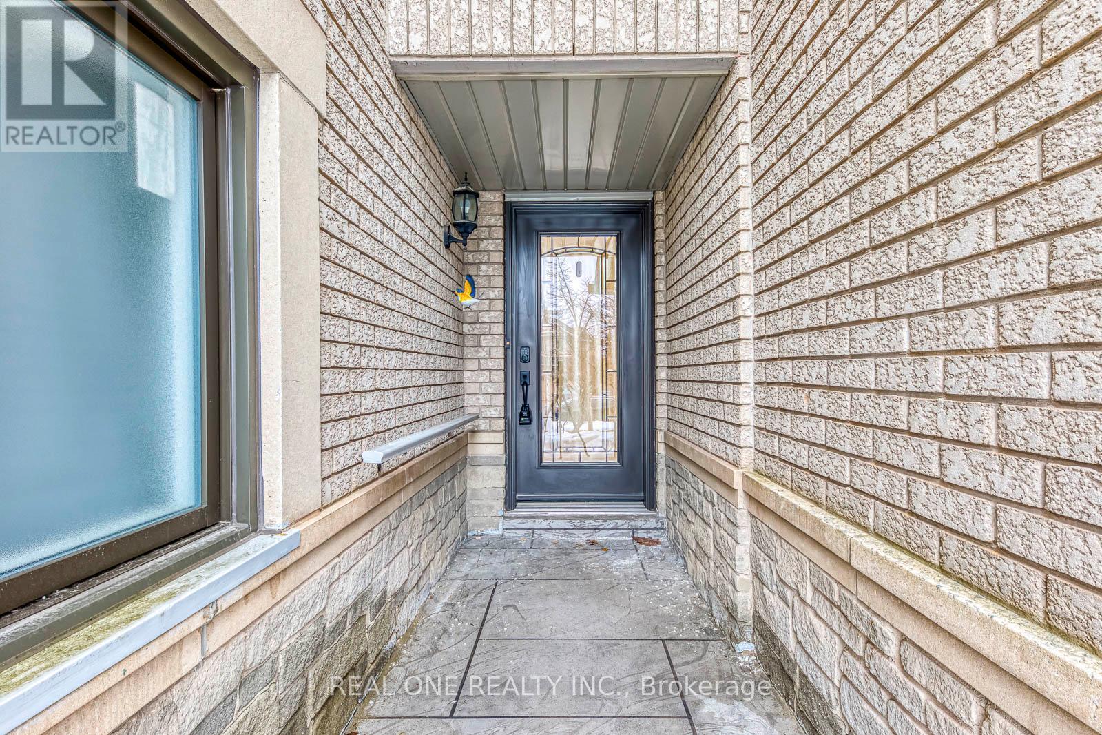 6 - 2250 Rockingham Drive, Oakville, Ontario  L6H 6J3 - Photo 3 - W12865154