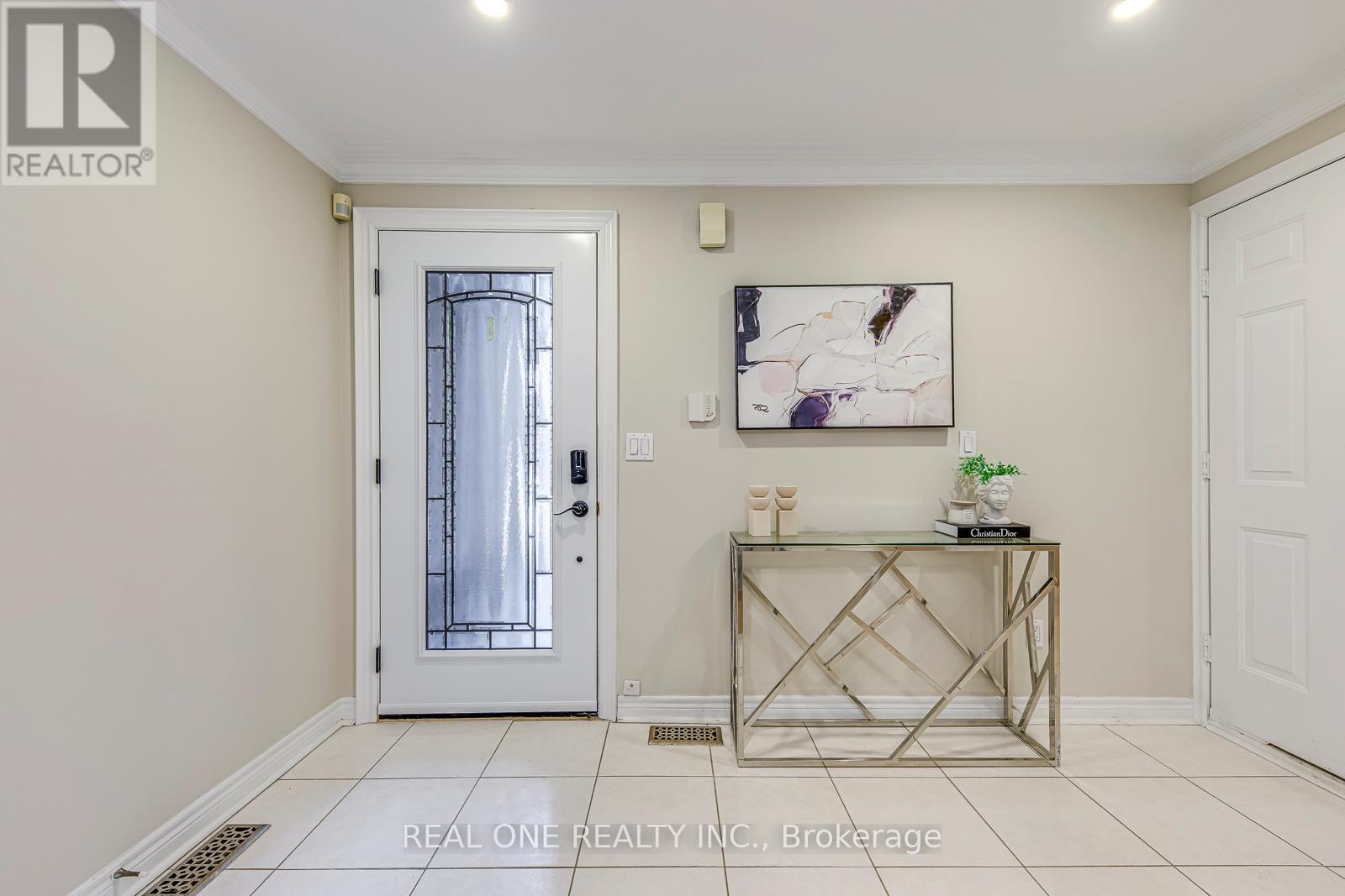 6 - 2250 Rockingham Drive, Oakville, Ontario  L6H 6J3 - Photo 4 - W12865154