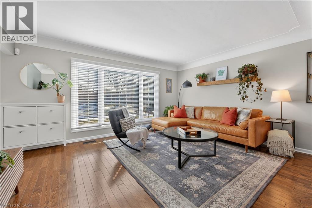 124 West 24th Street, Hamilton, Ontario  L9C 4W4 - Photo 8 - 40809452