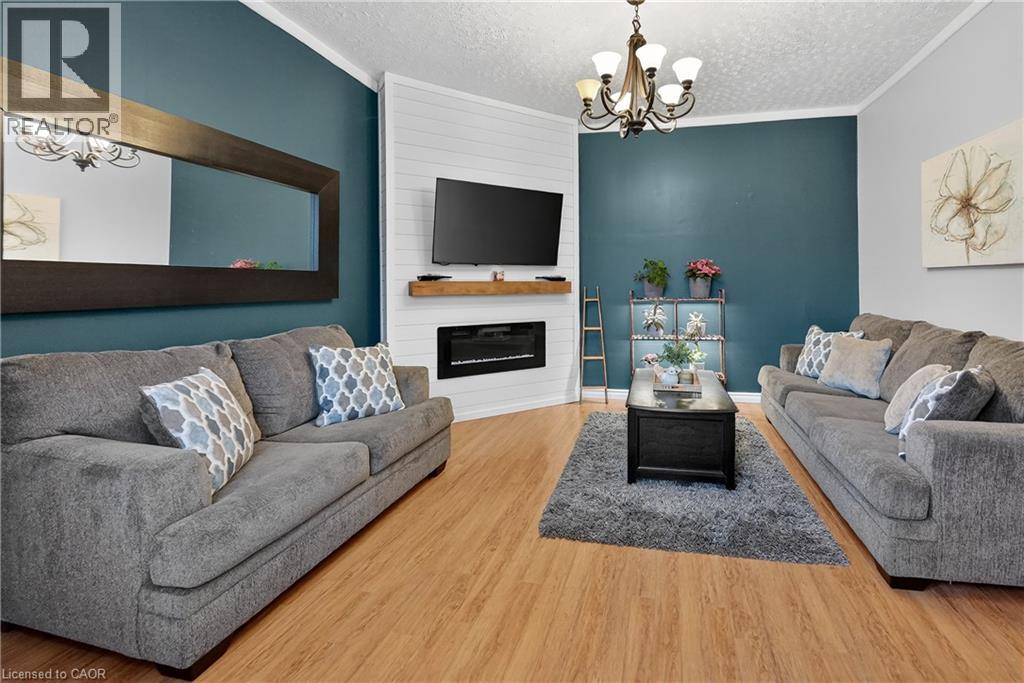 287 Main Street E, Grimsby, Ontario  L3M 1P9 - Photo 3 - 40809746