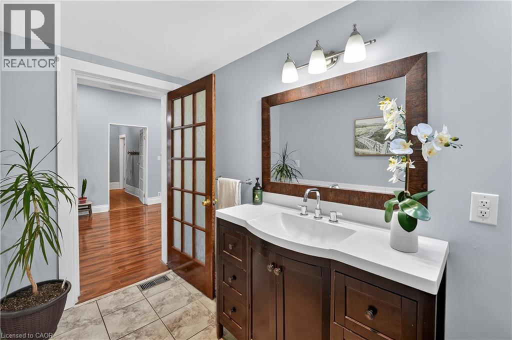 287 Main Street E, Grimsby, Ontario  L3M 1P9 - Photo 17 - 40809746