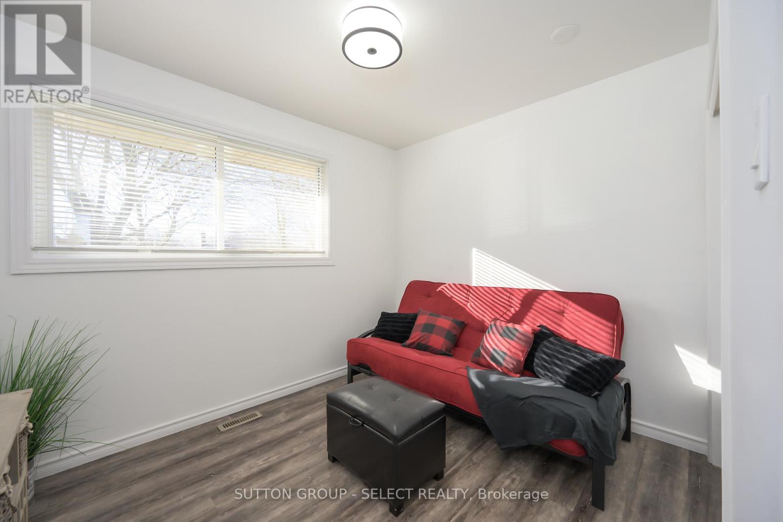 47 Aponi Crescent, London East, Ontario  N5V 2V3 - Photo 13 - X12865330