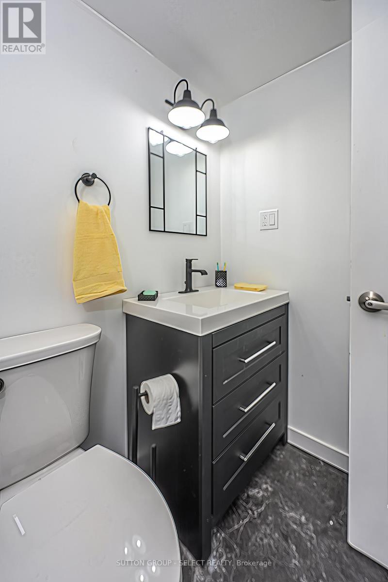 47 Aponi Crescent, London East, Ontario  N5V 2V3 - Photo 21 - X12865330