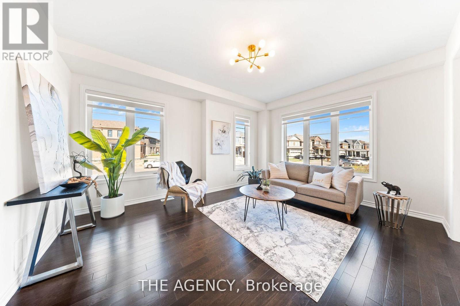 1 Bee Crescent, Brantford, Ontario  N3T 0V7 - Photo 8 - X12865152